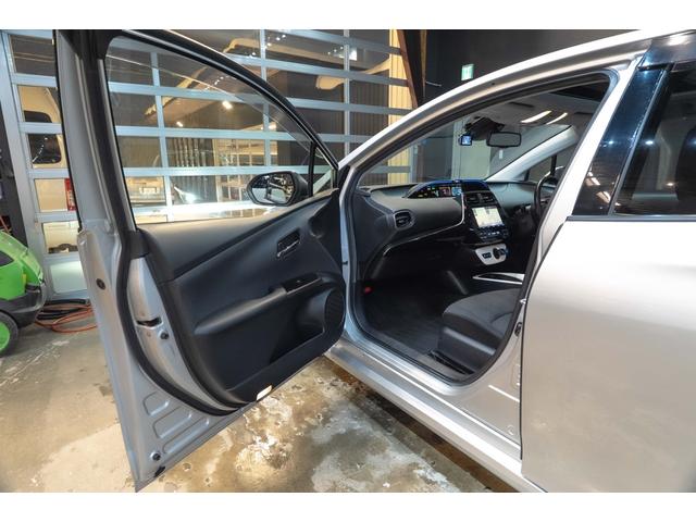 プリウス A 1.8A E-Four 4WD ドラレコ ETC Bカメ サンルーフ フルセグTV HUD BSM 純正ナビ 1500W電源 Aハイビーム 車線逸脱防止 衝突安全装置(34枚目)