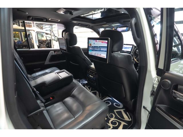 ランドクルーザー ＺＸ　４ＷＤ　ＷＡＬＤフルエアロ　２２ＡＷ　ブレーキシステム　マフラー　ムーンルーフ　Ｇｒｇｏセキュリティ　全周囲カメ　ＥＴＣ　純正ナビ　Ｄミラー　ドラレコ　　電動シート　社外レーダー　後席モニター（52枚目）