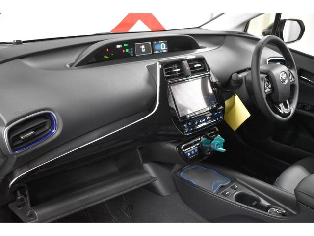 Sツーリングセレクション 4WD 寒冷地仕様 AC100V トヨタセーフティセンス 純正キー一体型エンジンスターター 純正9インチナビ Bカメラ フルセグTV シートヒーター 本革シート LEDライト プリクラッシュセーフティ(28枚目)