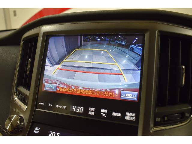 クラウンハイブリッド ロイヤルサルーン　Ｆｏｕｒ　４ＷＤ　寒冷地仕様　純正メーカーナビ　フルセグＴＶ　バックカメラ　ＬＥＤヘッドライト　レーダークルーズ　クリアランスソナー　シートヒーター　電動シート　スマートキープッシュスタート　ＥＴＣ（21枚目）