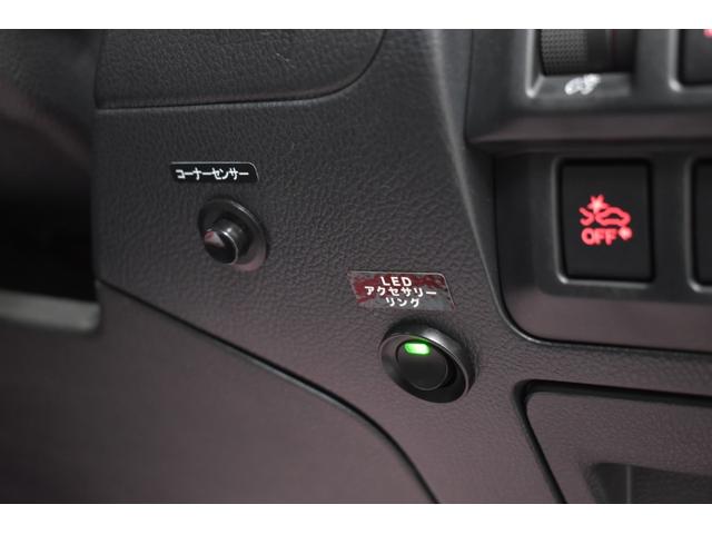 レガシィアウトバック リミテッド　４ＷＤ　アイサイト　サンルーフ　黒革シート　純正ナビ　フルセグＴＶ　バックカメラ　シート・ステアリングヒーター　パワーシート　電動リアゲート　レーダークルーズコントロー　ドライブレコーダー　ＥＴＣ（30枚目）