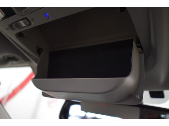 レガシィアウトバック リミテッド　４ＷＤ　アイサイト　サンルーフ　黒革シート　純正ナビ　フルセグＴＶ　バックカメラ　シート・ステアリングヒーター　パワーシート　電動リアゲート　レーダークルーズコントロー　ドライブレコーダー　ＥＴＣ（42枚目）