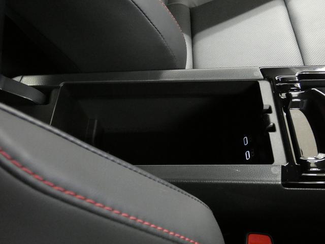 プリウス Ｚ　４ＷＤ　寒冷地仕様　ＧＲフロント・テールスポイラー　純正ディスプレイオーディオ　パノラミックビューモニター　シートベンチレーション・ヒーター　ステアリングヒーター　デジタルインナーミラー　ＥＴＣ（47枚目）