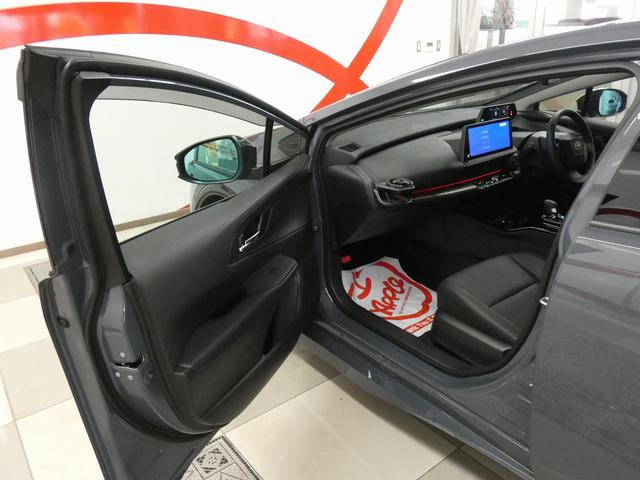 プリウス Ｚ　４ＷＤ　寒冷地仕様　ＧＲフロント・テールスポイラー　純正ディスプレイオーディオ　パノラミックビューモニター　シートベンチレーション・ヒーター　ステアリングヒーター　デジタルインナーミラー　ＥＴＣ（51枚目）