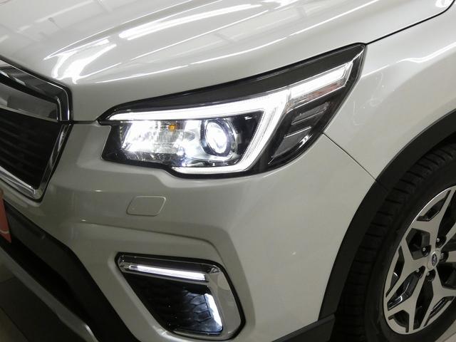 フォレスター アドバンス　４ＷＤ　アイサイト　純正ナビ　フルセグテレビ　バックカメラ　ドライブレコーダー　ＥＴＣ　黒レザーシート　シートヒーター　電動シート　電動リアゲート　デジタルインナーミラー　レーダークルーズコントロール（9枚目）