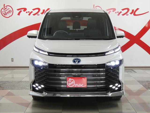 ヴォクシー 　４ＷＤ　純正ディスプレイオーディオ　パノラミックビューモニター　フリップダウンモニター　パワーリアゲート　インナーミラー型ドライブレコーダー　純正アルミホイール　ブラインドスポットモニター　ＥＴＣ（8枚目）