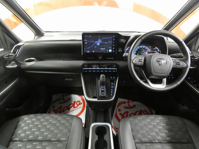 ヴォクシー 　４ＷＤ　純正ディスプレイオーディオ　パノラミックビューモニター　フリップダウンモニター　パワーリアゲート　インナーミラー型ドライブレコーダー　純正アルミホイール　ブラインドスポットモニター　ＥＴＣ（16枚目）
