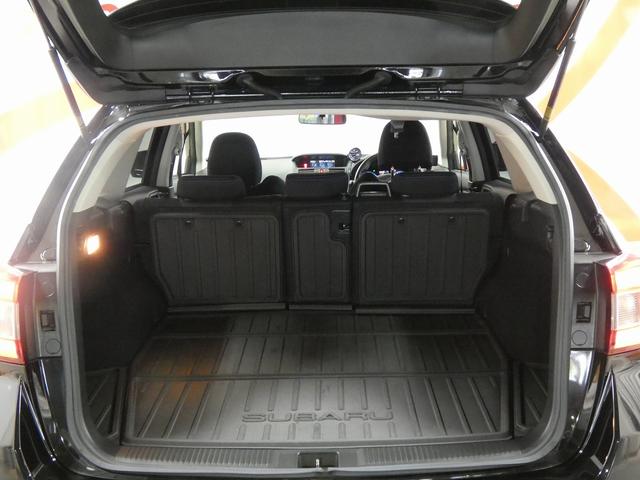 レヴォーグ １．６ＧＴ－Ｓアイサイト　４ＷＤ　ＳＴＩエアロ　社外マフラー　社外アルミホイール　カロッツェリアナビ　フルセグテレビ　ドライブレコーダー　ＥＴＣ　レーダークルーズコントロール　レーンキープアシスト　衝突被害軽減ブレーキ（14枚目）