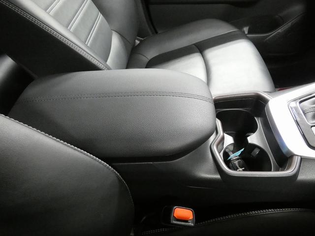 ＲＡＶ４ 　４ＷＤ　モデリスタフルエアロ　純正ディスプレイオーディオ　パノラミックビューモニター　パワーリアゲート　トヨタセーフティセンス　レーダークルーズコントロール　ブラインドスポットモニター　シートヒーター（41枚目）