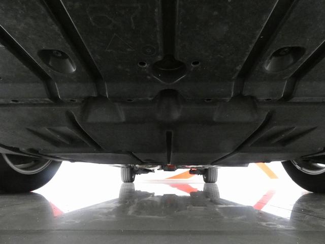 ノア ハイブリッドS-Z 4WD 寒冷地仕様 純正ディスプレイオーディオ フルセグテレビ バックカメラ 後席フリップダウンモニター 両側パワースライドドア ハーフレザーシート ETC トヨタセーフティセンス LEDヘッドライト(11枚目)