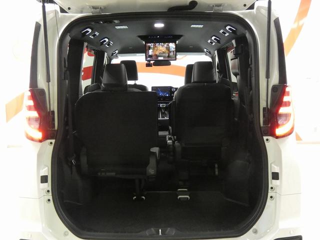 ノア ハイブリッドS-Z 4WD 寒冷地仕様 純正ディスプレイオーディオ フルセグテレビ バックカメラ 後席フリップダウンモニター 両側パワースライドドア ハーフレザーシート ETC トヨタセーフティセンス LEDヘッドライト(14枚目)