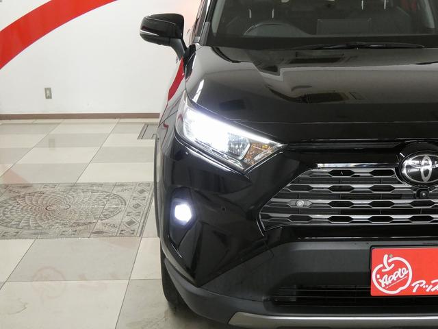 RAV4 G 4WD 寒冷地仕様 純正ディスプレイオーディオ フルセグテレビ パノラミックビューモニター パノラマルーフ パワーリアゲート 純正エンジンスターター ETC ドライブレコーダー トヨタセーフティセンス(8枚目)