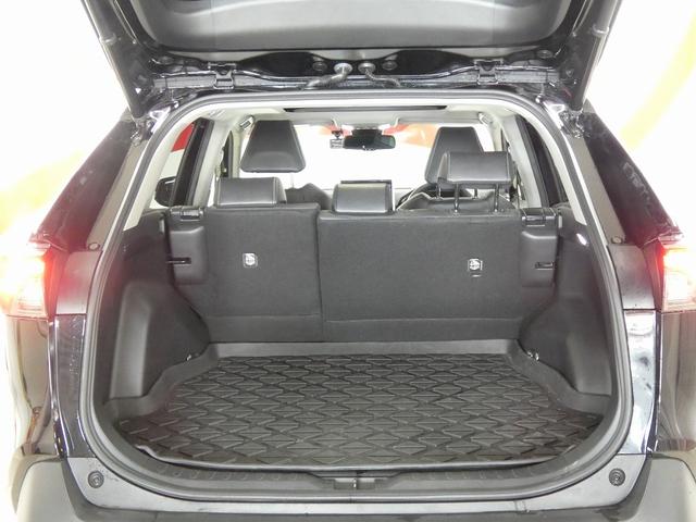 RAV4 G 4WD 寒冷地仕様 純正ディスプレイオーディオ フルセグテレビ パノラミックビューモニター パノラマルーフ パワーリアゲート 純正エンジンスターター ETC ドライブレコーダー トヨタセーフティセンス(13枚目)