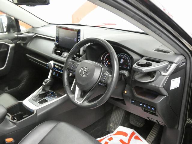 RAV4 G 4WD 寒冷地仕様 純正ディスプレイオーディオ フルセグテレビ パノラミックビューモニター パノラマルーフ パワーリアゲート 純正エンジンスターター ETC ドライブレコーダー トヨタセーフティセンス(24枚目)