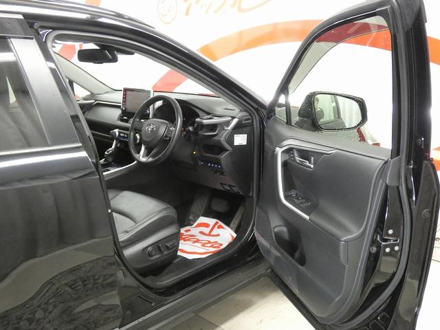 RAV4 G 4WD 寒冷地仕様 純正ディスプレイオーディオ フルセグテレビ パノラミックビューモニター パノラマルーフ パワーリアゲート 純正エンジンスターター ETC ドライブレコーダー トヨタセーフティセンス(25枚目)