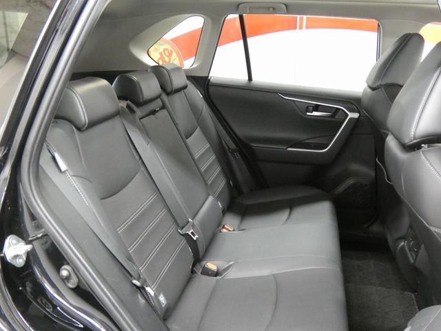 RAV4 G 4WD 寒冷地仕様 純正ディスプレイオーディオ フルセグテレビ パノラミックビューモニター パノラマルーフ パワーリアゲート 純正エンジンスターター ETC ドライブレコーダー トヨタセーフティセンス(27枚目)