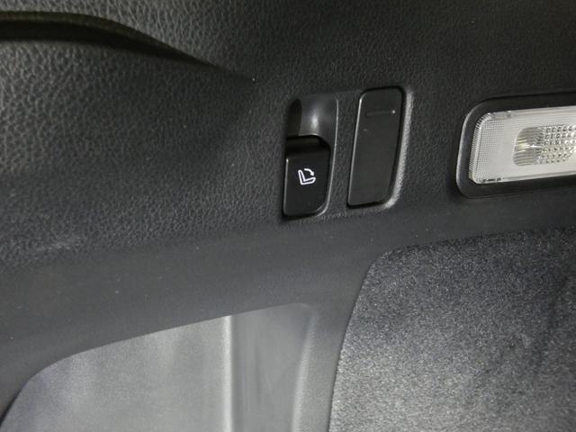 レヴォーグ 1.6STIスポーツアイサイト ブラックセレクション 4WD 純正ナビ フルセグテレビ クリアランスソナー STIフロント・リアスポイラー バックカメラ アイサイト レーダークルーズコントロール 純正アルミホイール シートヒーター デジタルインナーミラー(57枚目)