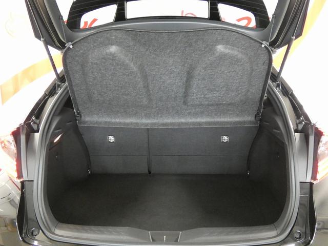 Ｃ－ＨＲ Ｇ－Ｔ　４ＷＤ　社外ナビ　フルセグＴＶ　バックカメラ　Ｂｌｕｅｔｏｏｔｈ接続　ＬＥＤヘッドライト　ＥＴＣ　ドライブレコーダー　シートヒーター　レーダークルーズコントロール　ＢＳＭ　プリクラッシュセーフティ（12枚目）