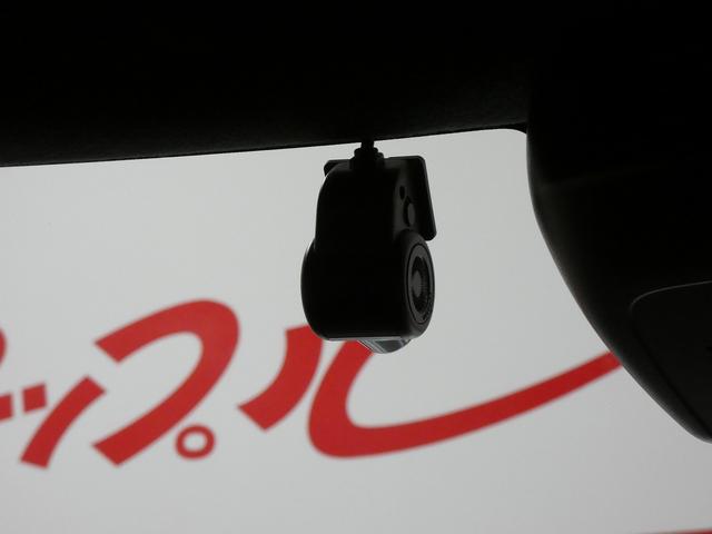 タント 　４ＷＤ　ダイハツ純正ディスプレイオーディオ　キー型エンジンスターター　フルセグテレビ　バックカメラ　両側パワースライドドア　純正アルミホイール　クリアランスソナー　アイドリングストップ　シートヒーター（40枚目）