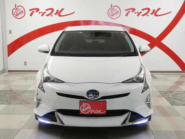 プリウス S 4WD モデリスタエアロ 純正ナビ フルセグテレビ バックカメラ トヨタセーフティセンス プッシュスタート レーダークルーズコントロール 純正アルミホイール プリクラッシュセーフティ(4枚目)