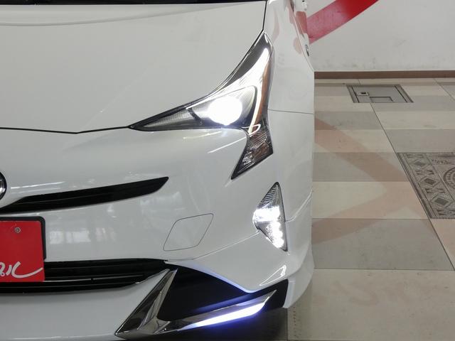 プリウス S 4WD モデリスタエアロ 純正ナビ フルセグテレビ バックカメラ トヨタセーフティセンス プッシュスタート レーダークルーズコントロール 純正アルミホイール プリクラッシュセーフティ(6枚目)