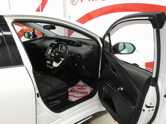 プリウス S 4WD モデリスタエアロ 純正ナビ フルセグテレビ バックカメラ トヨタセーフティセンス プッシュスタート レーダークルーズコントロール 純正アルミホイール プリクラッシュセーフティ(20枚目)