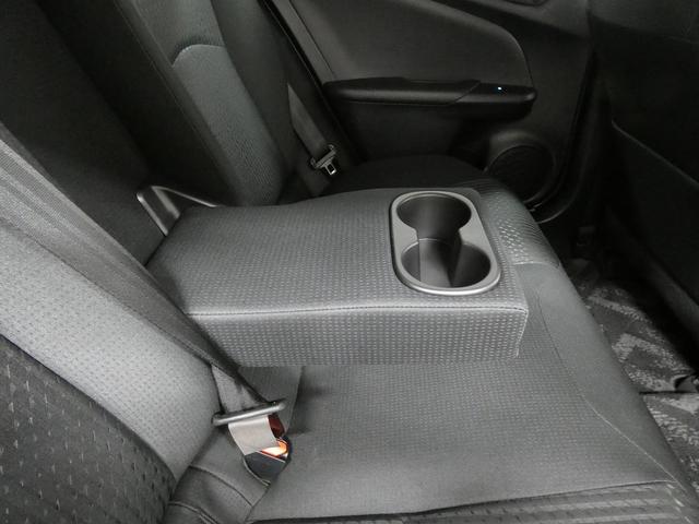 プリウス S 4WD モデリスタエアロ 純正ナビ フルセグテレビ バックカメラ トヨタセーフティセンス プッシュスタート レーダークルーズコントロール 純正アルミホイール プリクラッシュセーフティ(23枚目)