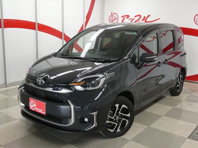 シエンタ ハイブリッドZ 4WD 寒冷地仕様 純正10インチディスプレイオーディオ フルセグTV パノラミックビューモニター 両側電動スライドドア モデリスタアーバンテックギア ETC シートヒーター トヨタセーフティセンス(4枚目)