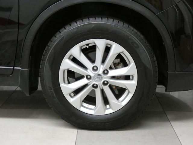 エクストレイル ２０Ｘ　エマージェンシーブレーキパッケージ　４ＷＤ　純正ナビ　ＥＴＣ　ドライブレコーダー　シートヒーター　ＨＩＤヘッドライト　フォグランプ　クリアランスソナー　横滑り防止機能　プッシュスタート　スマートキー（8枚目）