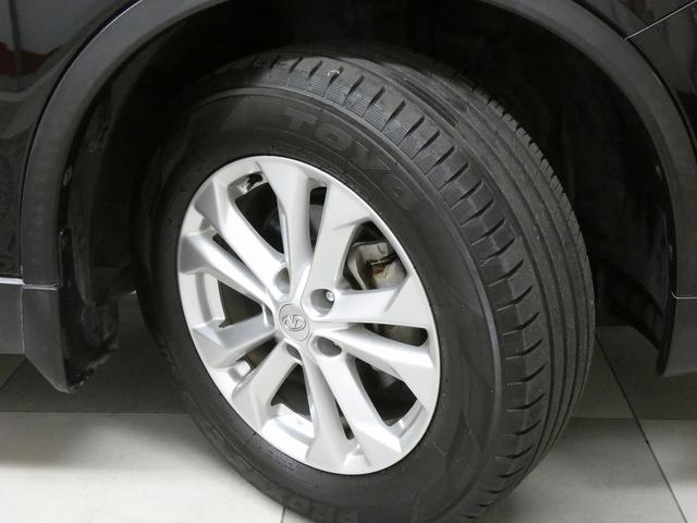 エクストレイル ２０Ｘ　エマージェンシーブレーキパッケージ　４ＷＤ　純正ナビ　ＥＴＣ　ドライブレコーダー　シートヒーター　ＨＩＤヘッドライト　フォグランプ　クリアランスソナー　横滑り防止機能　プッシュスタート　スマートキー（9枚目）