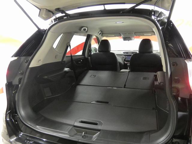 エクストレイル ２０Ｘ　エマージェンシーブレーキパッケージ　４ＷＤ　純正ナビ　ＥＴＣ　ドライブレコーダー　シートヒーター　ＨＩＤヘッドライト　フォグランプ　クリアランスソナー　横滑り防止機能　プッシュスタート　スマートキー（15枚目）