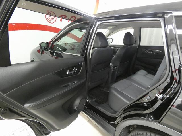 エクストレイル ２０Ｘ　エマージェンシーブレーキパッケージ　４ＷＤ　純正ナビ　ＥＴＣ　ドライブレコーダー　シートヒーター　ＨＩＤヘッドライト　フォグランプ　クリアランスソナー　横滑り防止機能　プッシュスタート　スマートキー（45枚目）