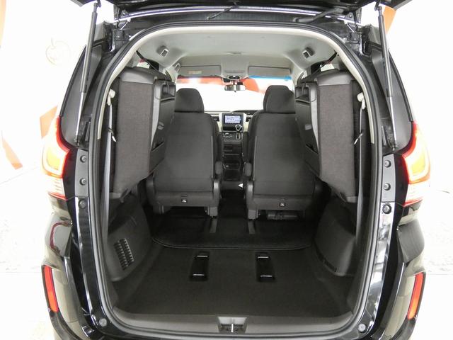 フリード Ｇ・ホンダセンシング　４ＷＤ　ギャザーズナビ　フルセグＴＶ　バックカメラ　Ｂｌｕｅｔｏｏｔｈ接続　両側電動スライドドア　前席シートヒーター　ＥＴＣ　ドライブレコーダー　レーダークルーズコントロール　衝突被害軽減ブレーキ（12枚目）