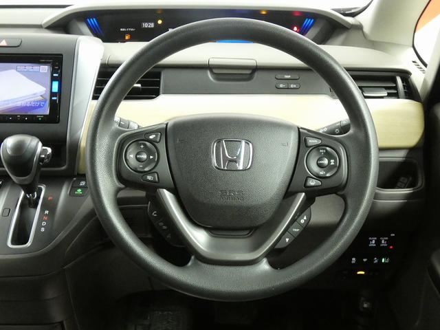 フリード Ｇ・ホンダセンシング　４ＷＤ　ギャザーズナビ　フルセグＴＶ　バックカメラ　Ｂｌｕｅｔｏｏｔｈ接続　両側電動スライドドア　前席シートヒーター　ＥＴＣ　ドライブレコーダー　レーダークルーズコントロール　衝突被害軽減ブレーキ（16枚目）