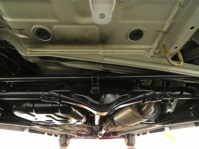 冬の必需品をお得にそろえたウィンターパックも完備！スタットレスタイヤアルミホイール組、スノーブレード、下廻り防錆処理のセットになります。詳しくは当店スタッフまでお問合せください。