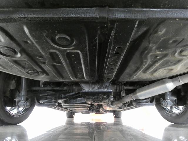 エスクァイア Gi 4WD TRDエアロ 純正大型ナビ フルセグTV バックカメラ 後席フリップダウンモニター 寒冷地仕様 シートヒーター 両側電動スライドドア 純正エンジンスターター ドライブレコーダー(13枚目)