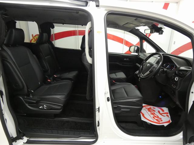 エスクァイア Gi 4WD TRDエアロ 純正大型ナビ フルセグTV バックカメラ 後席フリップダウンモニター 寒冷地仕様 シートヒーター 両側電動スライドドア 純正エンジンスターター ドライブレコーダー(29枚目)