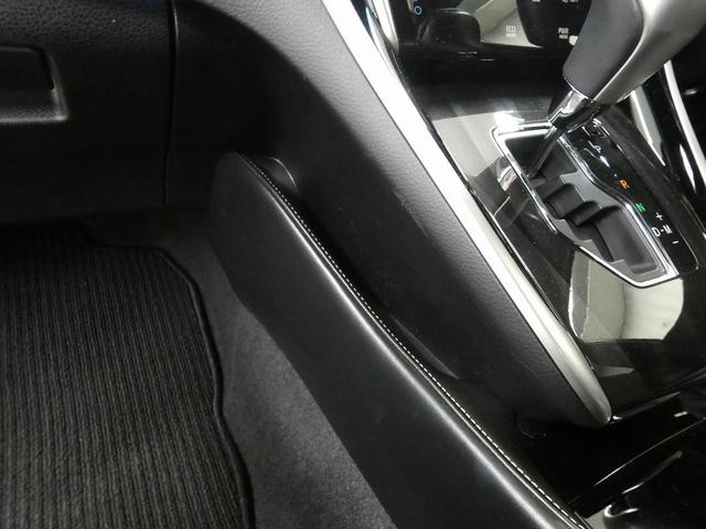 ハリアー プレミアム 4WD 後期型 寒冷地仕様 パワーバックドア バックカメラ ETC 社外ナビ フルセグTV パワーシート レーダークルーズコントロール クリアランスソナー レーンキープアシスト AC100V(50枚目)