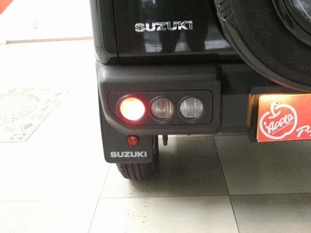 ジムニー ＸＣ　４ＷＤ　５ＭＴ　オートクルーズコントロール　レーンアシスト　ディスプレイオーディオ　Ｂｌｕｅｔｏｏｔｈ接続　衝突被害軽減システム　オートライト　ＬＥＤヘッドランプ　電動格納ミラー　シートヒーター（50枚目）