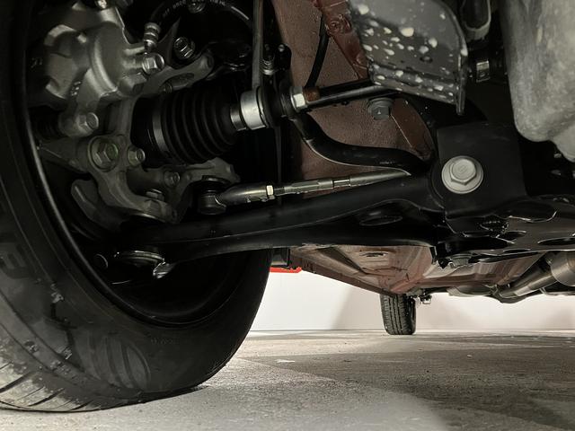 スペーシア ハイブリッドＸ　４ＷＤ　全周囲カメラ　両側電動スライドドア　ナビ　ＴＶ　クリアランスソナー　レーンアシスト　衝突被害軽減システム　ＬＥＤヘッドランプ　スマートキー　アイドリングストップ　シートヒーター　ベンチシート（32枚目）