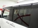 　４ＷＤ　ダイハツ純正ディスプレイオーディオ　キー型エンジンスターター　フルセグテレビ　バックカメラ　両側パワースライドドア　純正アルミホイール　クリアランスソナー　アイドリングストップ　シートヒーター（26枚目）