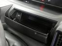 　４ＷＤ　ダイハツ純正ディスプレイオーディオ　キー型エンジンスターター　フルセグテレビ　バックカメラ　両側パワースライドドア　純正アルミホイール　クリアランスソナー　アイドリングストップ　シートヒーター（33枚目）
