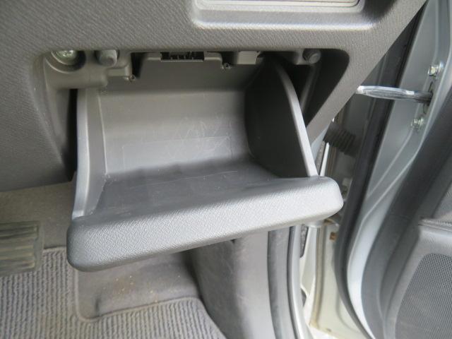 ステップワゴン ＧＥセレクション　純正ナビ　Ｂｌｕｅｔｏｏｔｈ　バックカメラ　ＥＴＣ　エンジンスターター　スマートキー　フルセグＴＶ　ＣＤＤＶＤ再生　両側電動スライドドア（51枚目）