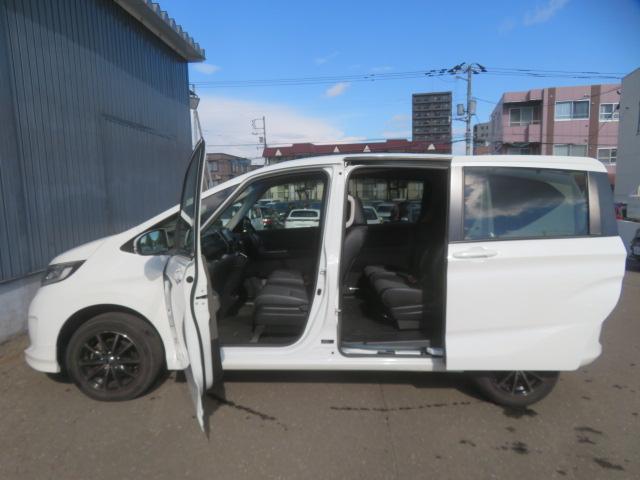 フリード G 純正ナビ クルーズコントロール バックカメラ ETC エンジンスターター CDDVD再生 フルセグTV 片側電動スライドドア LEDヘッドライト ワンオーナー シートヒーター Bluetooth(10枚目)