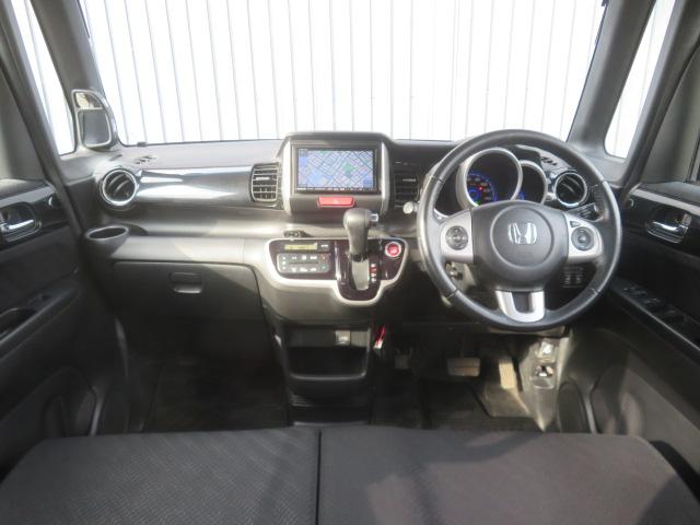 N-BOXカスタム G・ターボAパッケージ ワンオーナー 社外メモリーナビ フルセグ バックカメラ ETC 電動スライドドア スマートキー(3枚目)