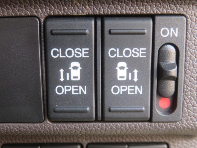 フリード G・ホンダセンシング ワンオーナー 純正メモリーナビ フルセグ バックカメラ エンジンスターター ETC シートヒーター 電動スライドドア(12枚目)