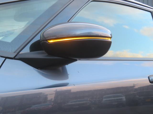 フィット ｅ：ＨＥＶベーシック　社外メモリーナビ　ワンセグ　バックカメラ　ＥＴＣ　スマートキー（6枚目）