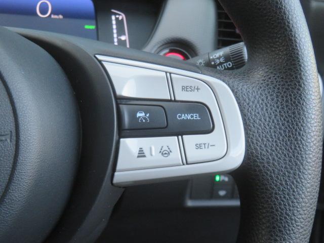 フィット ｅ：ＨＥＶベーシック　社外メモリーナビ　ワンセグ　バックカメラ　ＥＴＣ　スマートキー（42枚目）