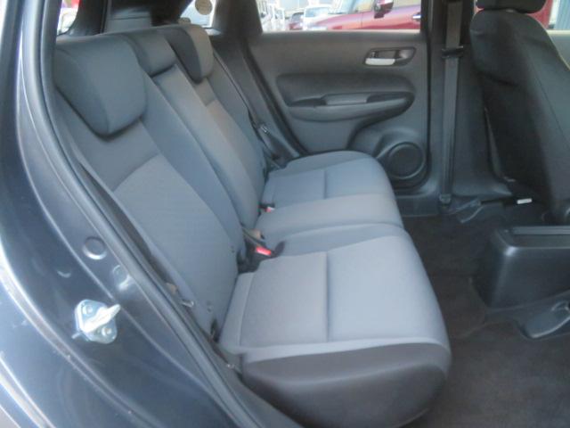 フィット ｅ：ＨＥＶベーシック　社外メモリーナビ　ワンセグ　バックカメラ　ＥＴＣ　スマートキー（56枚目）