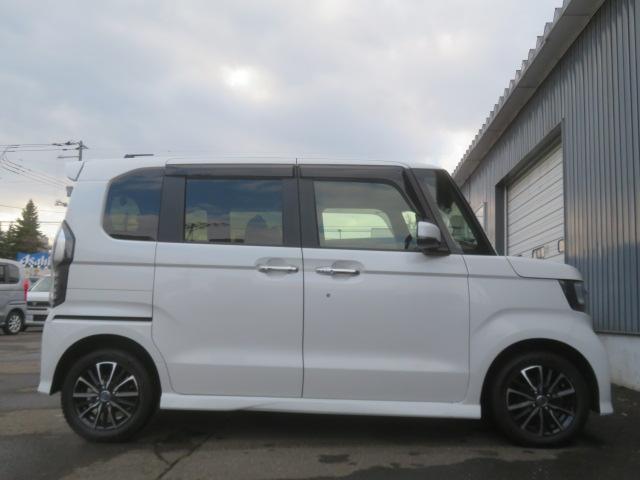 Ｎ－ＢＯＸカスタム Ｌターボ　純正メモリーナビ　Ｂｌｕｅｔｏｏｔｈ　クルーズコントロール　バックカメラ　ＥＴＣ　フルセグＴＶ　両側電動スライドドア　ＬＥＤヘッドライト　シートヒーター　ＣＤＤＶＤ再生　ドライブレコーダー（6枚目）